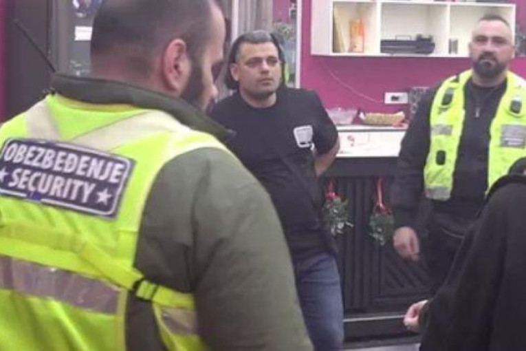 Bora Santana mlati kog