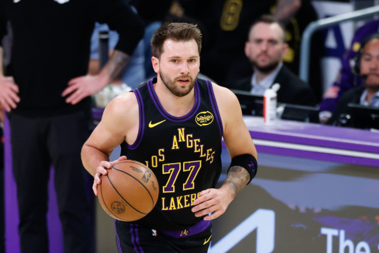 Dončić se igrao sa Minesotom: Luka novim tripl-dablom srušio Timbervulvse i prestigao Kobija!