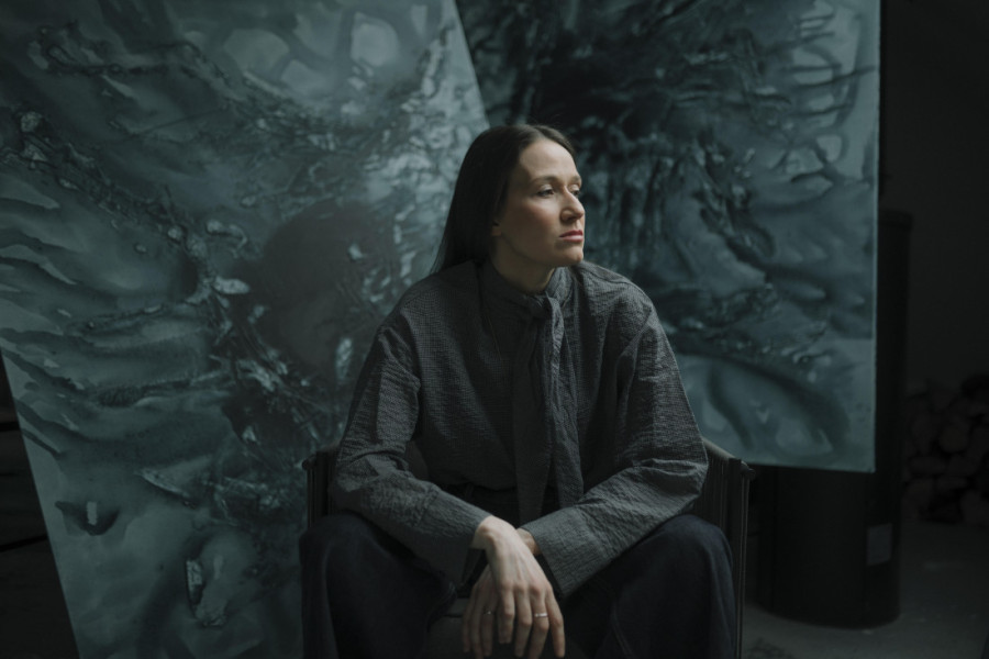 Kakvu tajnu krije naslov "Kraj sveta i još jedan dan": Saznajte na čudesnoj izložbi Kristine Pirković (FOTO/VIDEO)