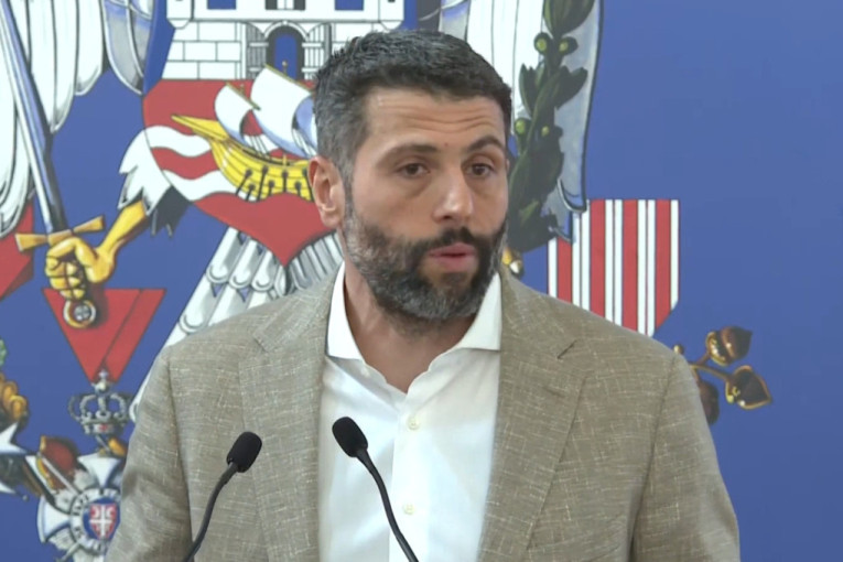 Šapić: Grad spreman da preuzme svratišta u Krfskoj i u Bulevaru Arsenija Čarnojevića (VIDEO)