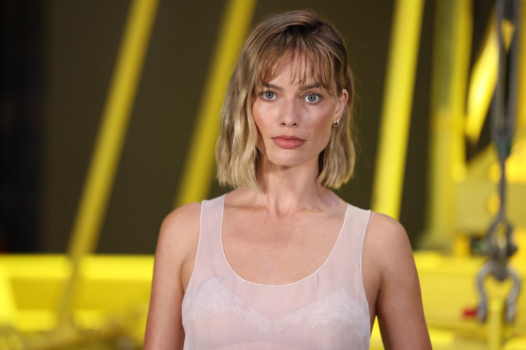 Odlično joj je uokvirila lice: Nova frizura Margo Robi će biti pravi hit ovog proleća (FOTO)