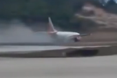 Drama na aerodromu! Avion ostao bez točka prilikom sletanja (VIDEO)