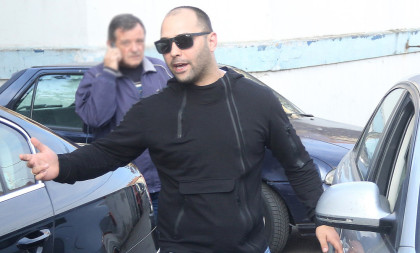 "Onda, u jednoj sekundi, više ga nema..." Pevač u suzama zbog smrti mlađeg Lazića