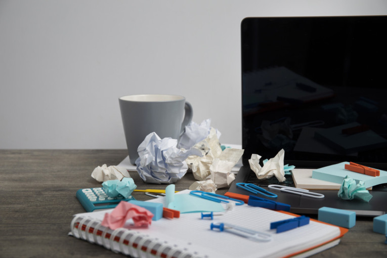 Feng šui upozorava: Ako držite ove stvari na trpezarijskom stolu, možete nesvesno da blokirate energiju blagostanja