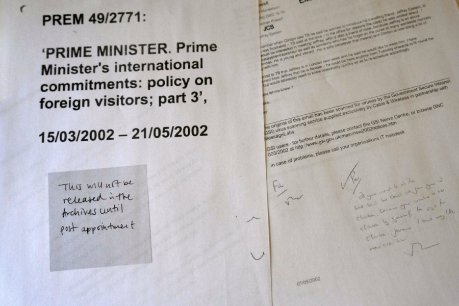 Prva serija dokumenta o Mandelsonu napravila buru u Britaniji: Boravio je u Epstinovoj kući dok je on bio u zatvoru