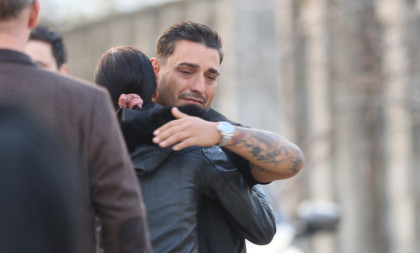 Darko Lazić nastupa prvi put nakon smrti rođenog brata: Odmah se oglasila njegova kuma! (FOTO)