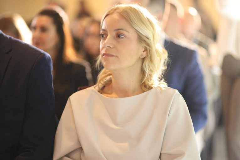 Donirana sredstva muzičkoj školi u Aranđelovcu