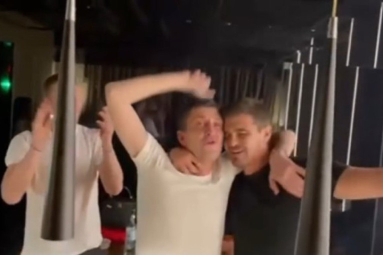 Saša Ilić na udaru! Srbin osam mečeva bez pobede, a sada ga i fudbaleri bojkotuju – evo šta kaže o odlasku!