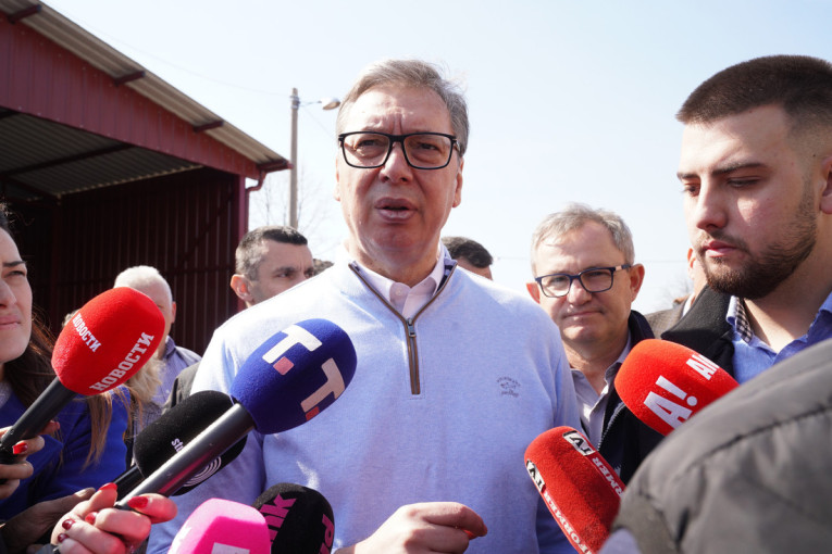 Vučić najavio da će posetiti prelaze na KiM: Evo kad če biti susret sa narodom (VIDEO)