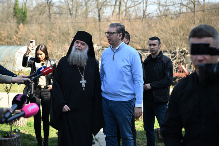 Ovo je Vučić poželeo građanima Smederevske Palanke: Da imate najmoderniju opremu i punu trpezu