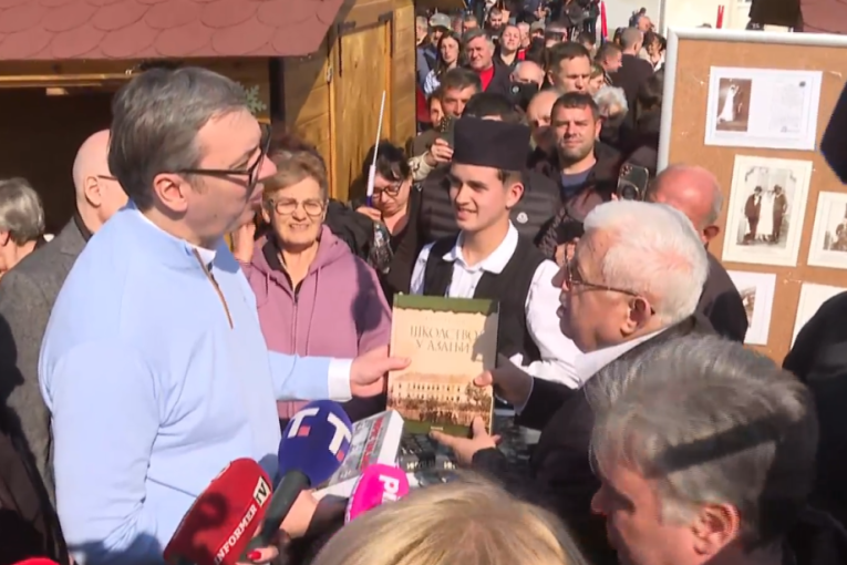 Predsednik: Meni nije smešno, za nekoliko dana iznećemo podatke o uticaju Hrvatske na proteste u Srbiji