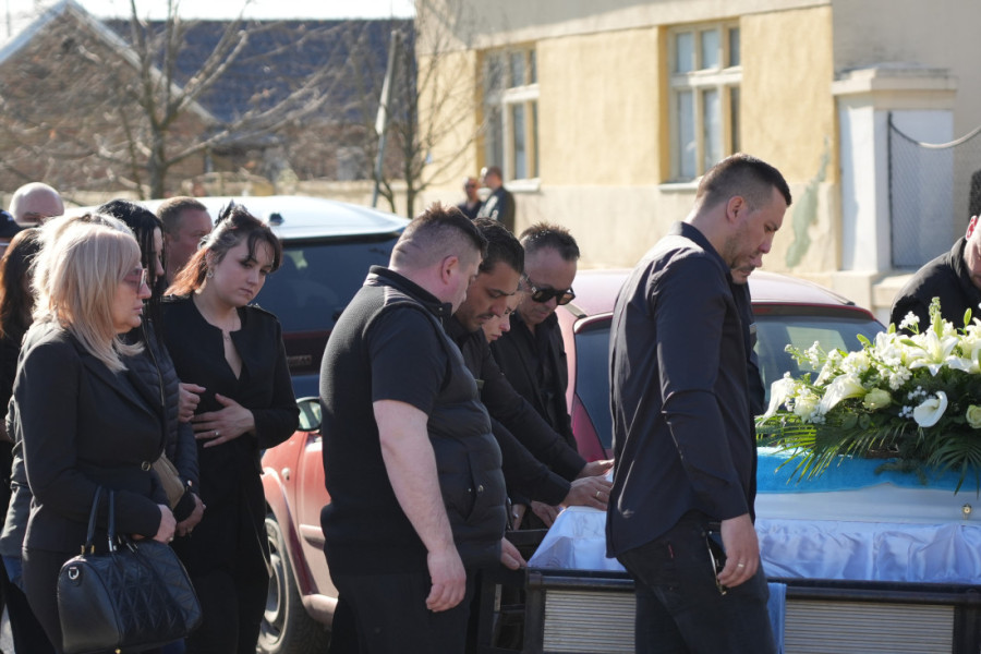 Darko Lazić ne prestaje da misli na brata Dragana, bez kog je ostao: Ovim prizorom sve je rasplakao