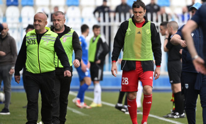 Skandal u Novom Pazaru: "Mustafa, Mustafa..." - navijači vređali Stojkovića (FOTO)