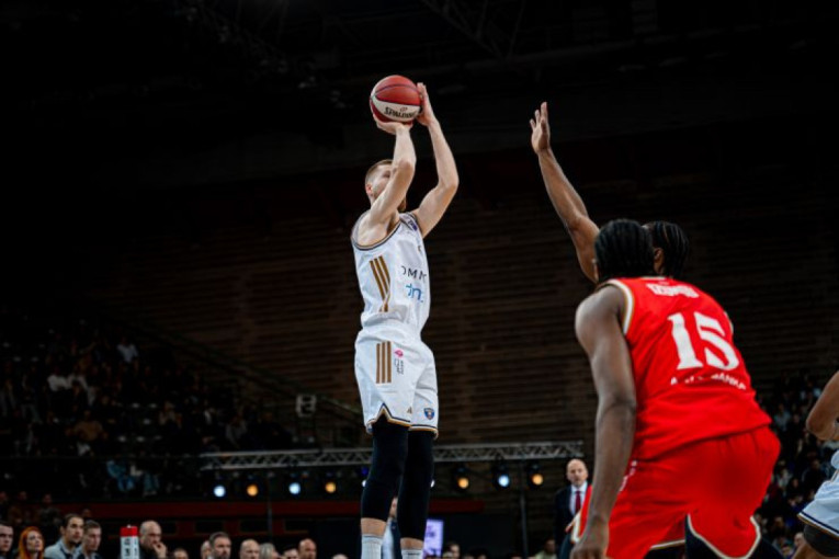 Dubai - Crvena zvezda: Crveno-beli u nokdaunu u Sarajevu (FOTO)