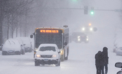 Meteorološki haos u Americi: Sneg paralisao sever, oluje kreću ka Atlantiku (FOTO/VIDEO)