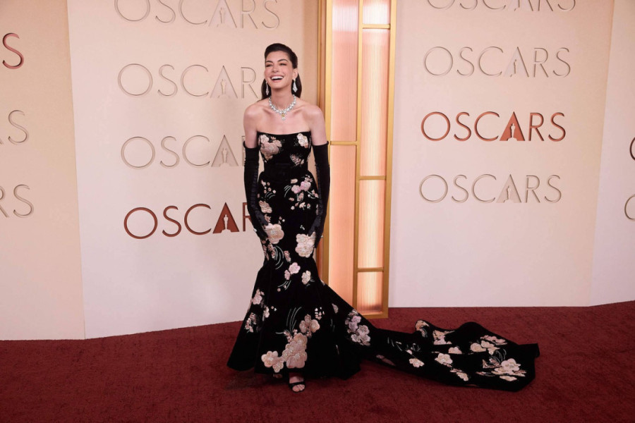 Najbolje obučeni na dodeli Oskara: Perje, dijamanti i luksuz na crvenom tepihu, a ove zvezde su bile bez premca (FOTO)