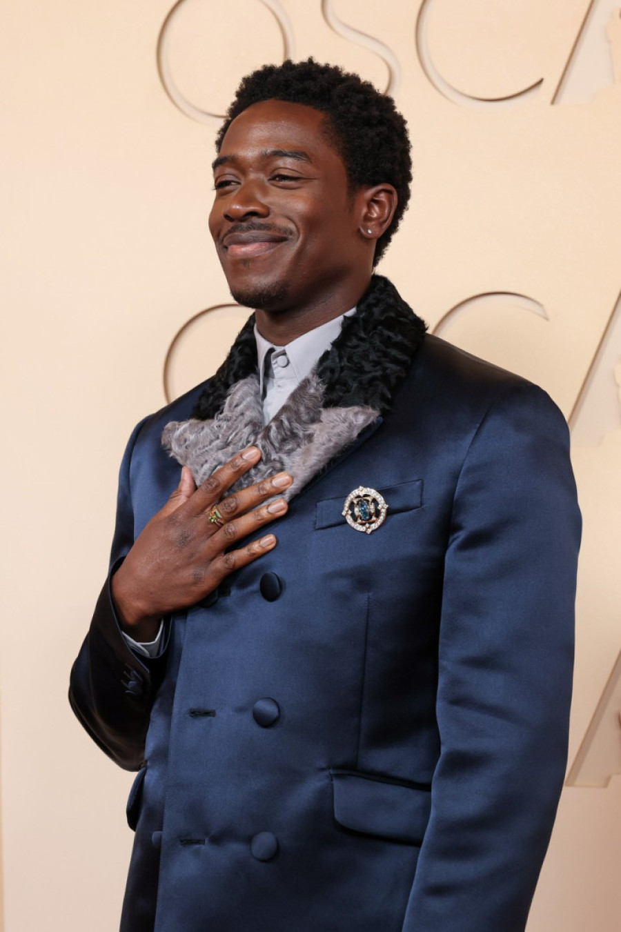 Najskuplji nakit na dodeli Oskara: Jedna nosi ultra redak zeleni dijamant vredan 35 miliona, druga ogrlicu staru 100 godina (FOTO)