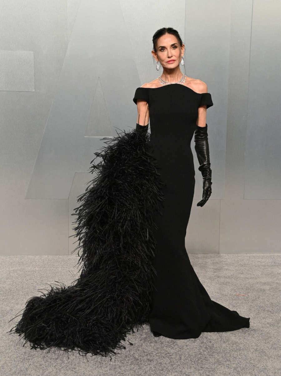 Crveni tepih ponovo servirao alarmantni trend: Ekstremna mršavost opet u fokusu, glumice se osušile, a za sve krive ovaj lek (FOTO)