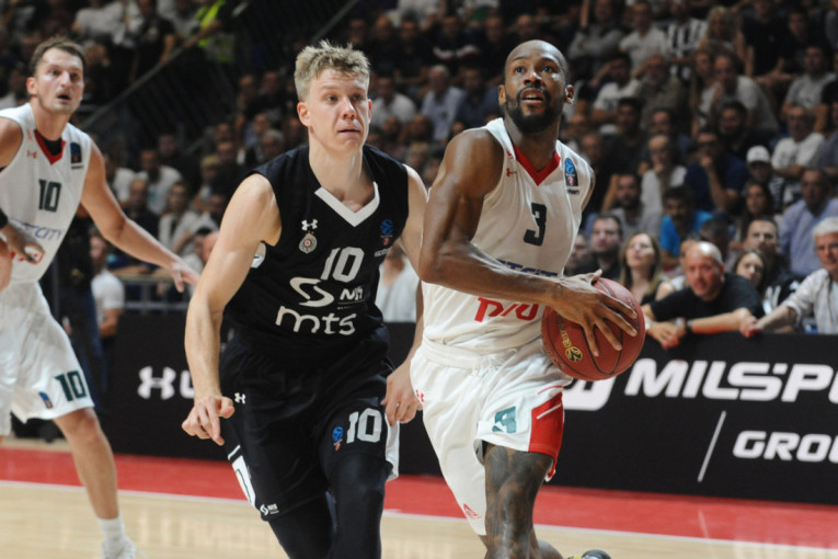 Iskusni bek saznao najgore vesti: Otkrivena mu je nepoznata bolest!