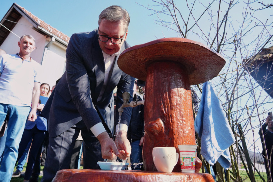 Vučić u Sevojnu: Penzije će ponovo i značajno da rastu ove godine! (FOTO/VIDEO)