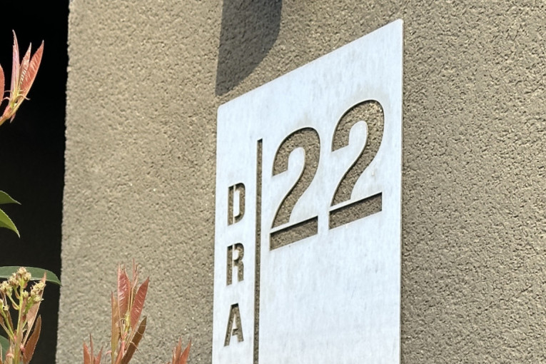 Ovo je zgrada u kojoj se desilo ubistvo u Čačku! (FOTO)