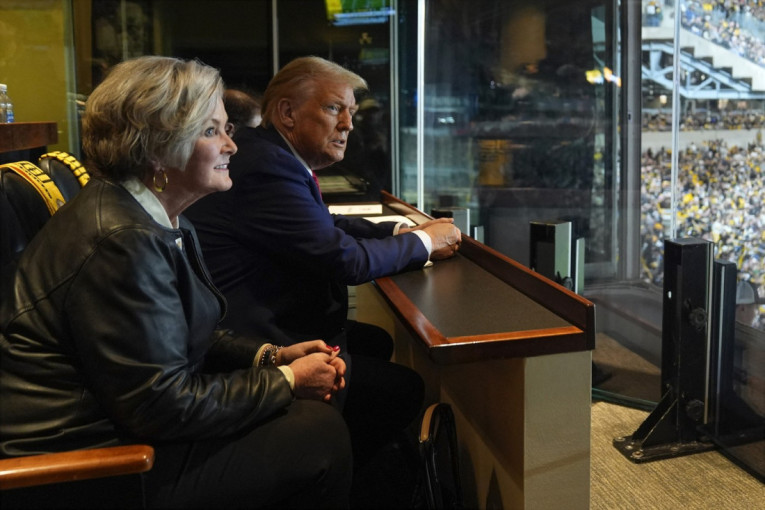 Drama u Beloj kući: Trampova ključna saradnica počinje borbu protiv raka!