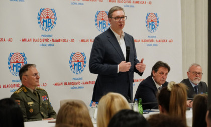Vučić u fabrici MB Namenska: Država se nikada neće odreći većinskog vlasništva (FOTO/VIDEO)