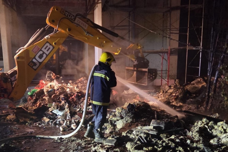 Haos u školi kod Šapca: Učenik pretio da ima oružje, đaci evakuisani, a oglasio se i direktor