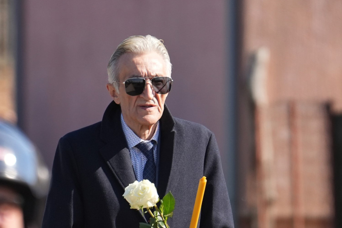 "Ništa lepo mi se nije desilo od kad mi je sin umro" Mirko Kodić slomljen, pomenuo i sahranu Dragana Lazića