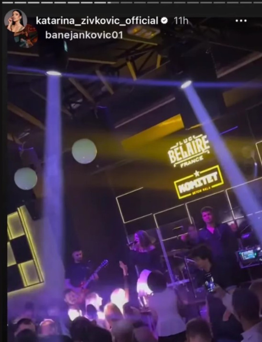 Kaći Živković bivši dečko došao na nastup posle 12 godina od raskida: Evo kako je ona reagovala (FOTO)