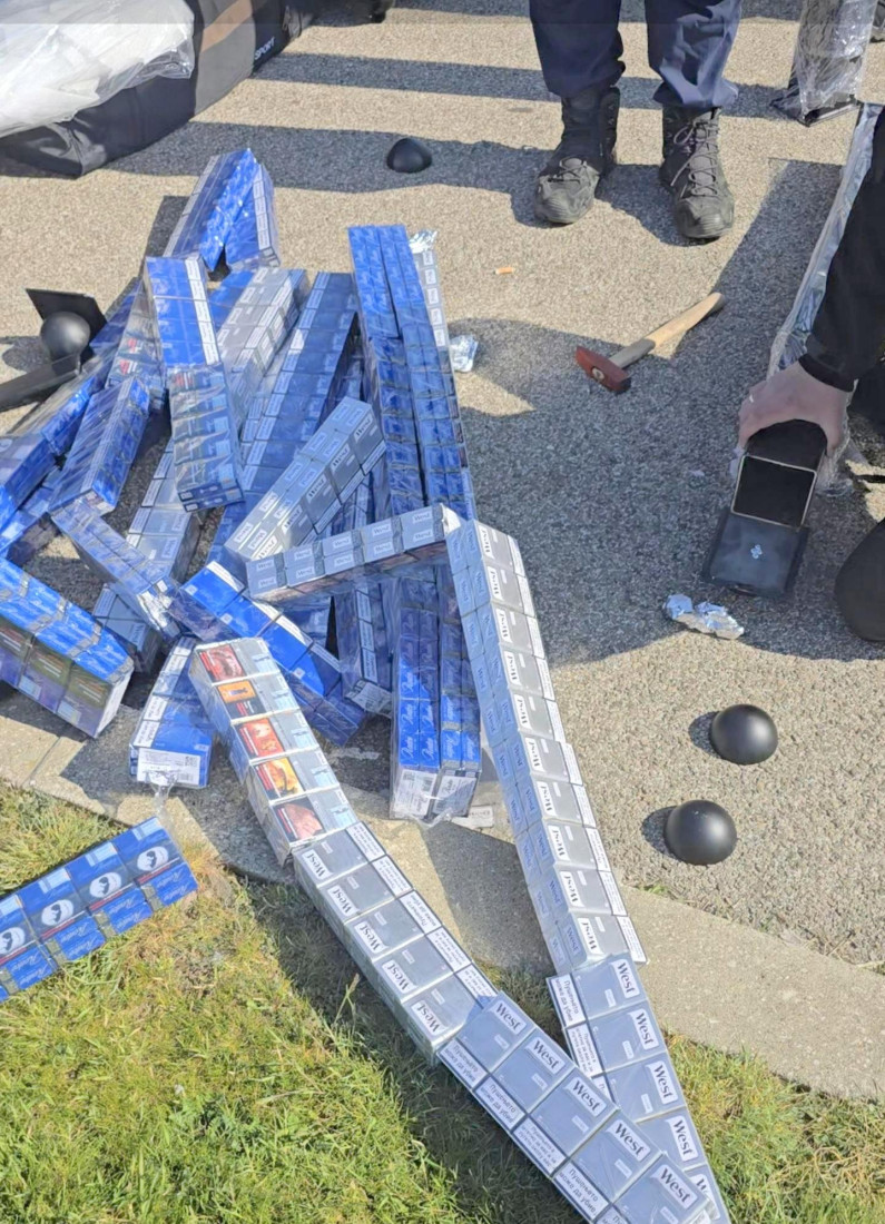 Laminat kao loša maska: Ovo je "ulov" srpskih carinika (FOTO)