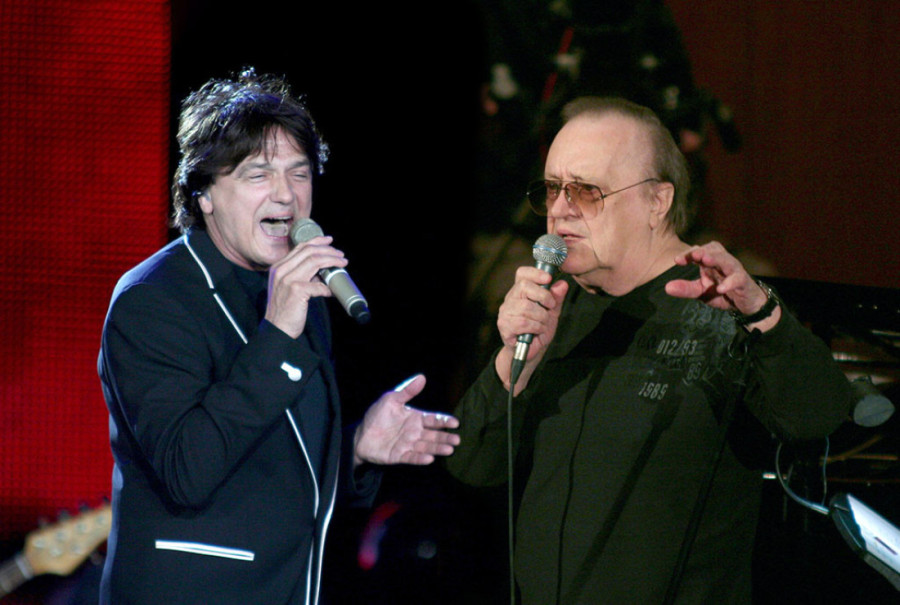 Veliki hit Harisa Džinovića trebalo je da otpeva drugi pevač: Morao je da je odbije - evo zašto!