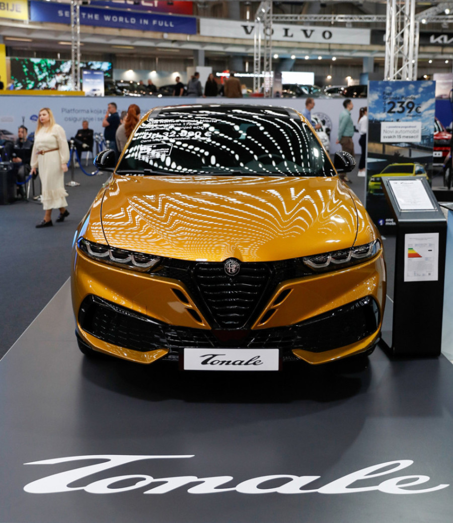 Naših ruku delo: FIAT GRANDE PANDA iz Kragujevca premijerno pred publikom na Sajmu automobila u Beogradu (FOTO)