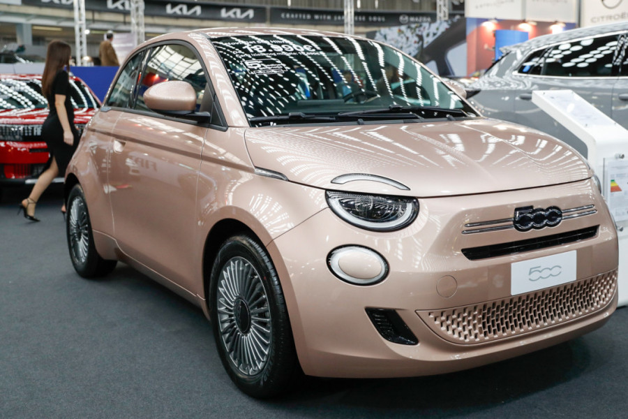 Naših ruku delo: FIAT GRANDE PANDA iz Kragujevca premijerno pred publikom na Sajmu automobila u Beogradu (FOTO)