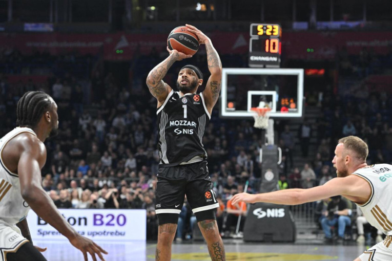 Partizan - Dubai: Crno-beli žele revanš, ali gosti bolje krenuli (VIDEO)