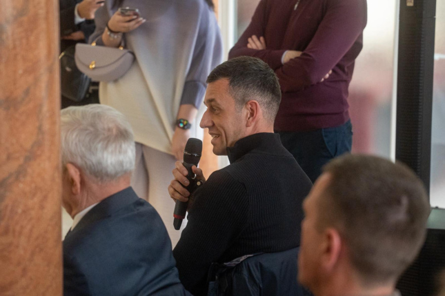 Svet na raskršću: Srpski brod u sigurnoj luci