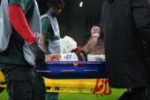 Užasna povreda fudbalera Galatasaraja, ali nažalost nije jedina: I Osimenu je stavljen gips, moguća je i operacija (FOTO)