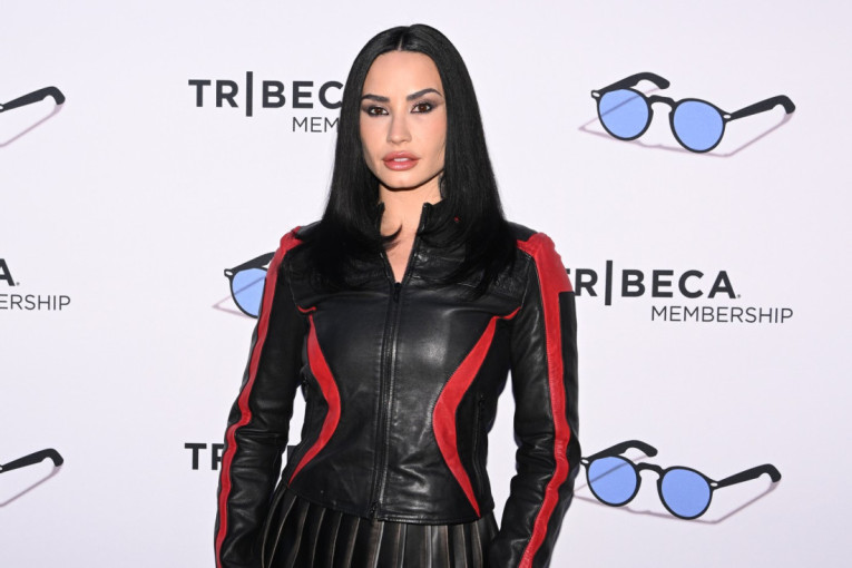 Tijara princeze Dajane ponovo ugledala svetlost dana: Pored smaragdne haljine, koju je Kejt nosila, minđuše su bile pravo iznenađenje (FOTO)