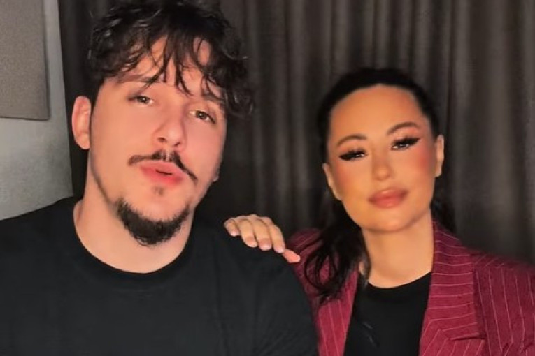 Zavirite u stan Aleksandre Bursać i Stevana Sekulića: Nežni roze tonovi, a ovaj komad ima posebno mesto (FOTO)