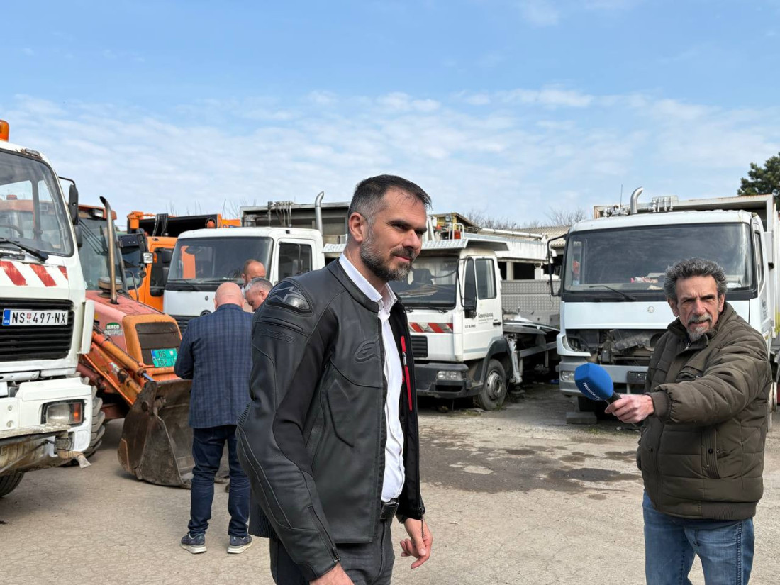 Kuli stiže podrška iz Novog Sada: Ustupljena komunalna vozila (FOTO)