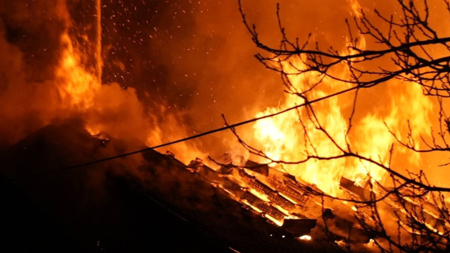 Požar u Novom Sadu: Vatrogasci dojurili na lice mesta (VIDEO)