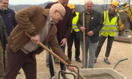 Vučević u Knjaževcu položio kamen temeljac za lovački dom: Njegova poruka dirnula sve, a evo šta je rekao o lovcima (VIDEO)