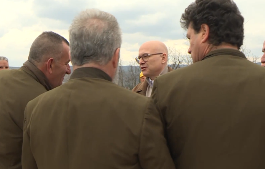 Vučević u Knjaževcu položio kamen temeljac za lovački dom: Njegova poruka dirnula sve, a evo šta je rekao o lovcima (VIDEO)