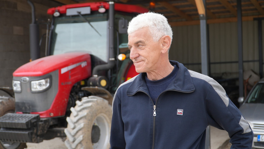 Glišić posetio Bogdanoviće iz Rogače: Obrađuju hektare, a sad dočekali asfaltni put do kuće