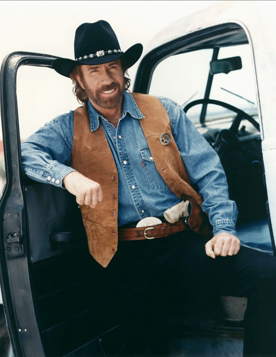 Pogledajte poslednji snimak Čaka Norisa: Njegove emotivne reči sada slamaju srca obožavalaca širom sveta (VIDEO)