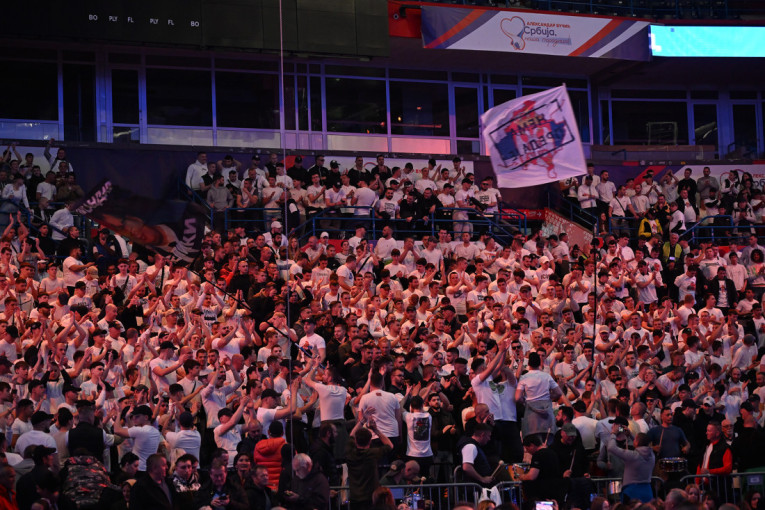 Veličanstveni skup u Beogradu: Vučić stiže u Arenu (FOTO/VIDEO)