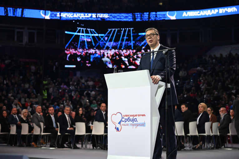 Prosečna plata u Srbiji biće 1.700 evra! Vučić: To je naš plan i program, to je ono što obećavamo građanima