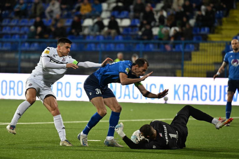 Golovi, a između njih i jedan crveni karton: Pogledajte hajlajtse remija Mladosti i Partizana (VIDEO)
