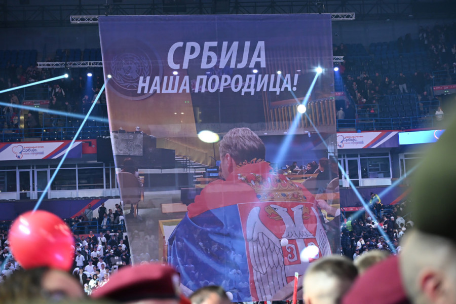 Njegove reči odjeknule su Srbijom: Ovo je šest ključnih Vučićević poruka sa skupa u Areni (FOTO/VIDEO)