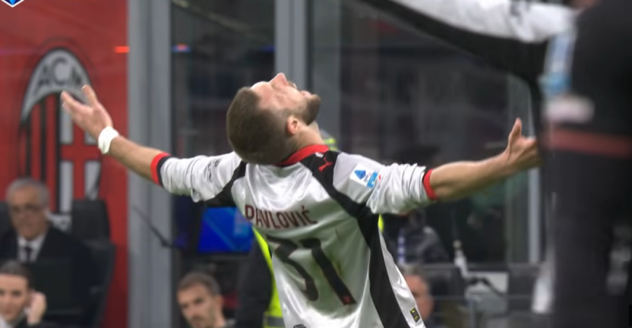 Kakva golčina Pavlovića: Lopta mu je "sela", pa ju je poslao pod prečku (VIDEO)